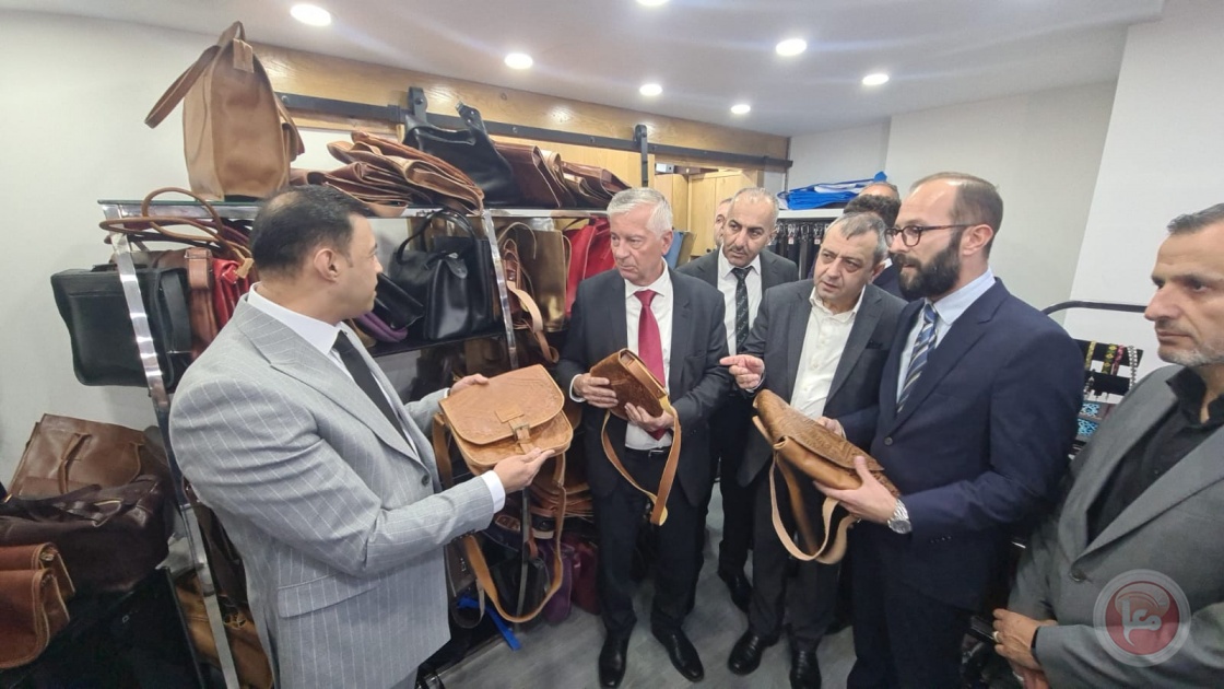 اطلاق مشروع “القرية الحرفية المستدامة للأحذية والجلود” في الخليل بدعم إيطالي وبشراكة “اليونيدو”