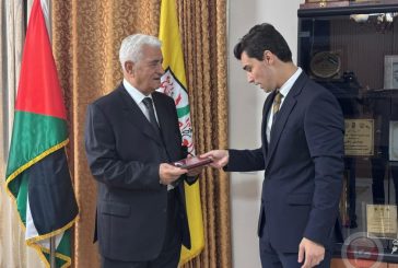 الدوما الروسي يمنح عباس زكي وسام الشرف
