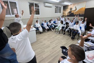 مركز السكة لتنمية المجتمع يزرع بذور الحلم الطبي في نفوس الأطفال المقدسيين ضمن برنامج “الطبيب الصغير”