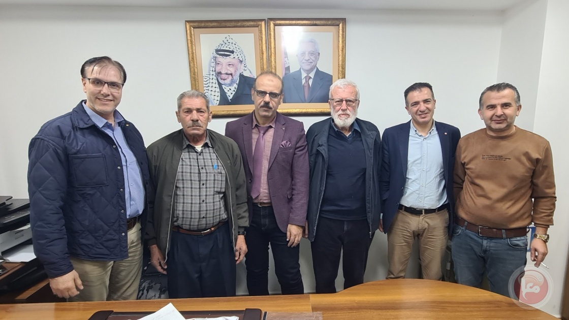 اجتماع في الخليل يؤكد على أهمية ضريبة الأملاك ويطالب بتوسيع صلاحيات المديريات بالمحافظات