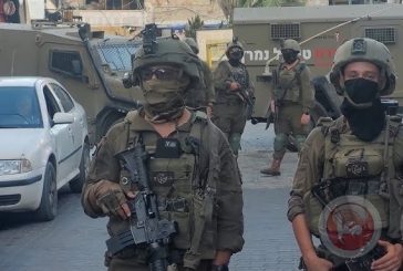 الاحتلال يفرض منع تجول مشدد في عدة أحياء بالخليل ويغلق مداخل المنازل