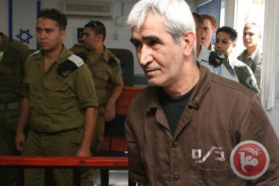 تحذيرات من تصفية بطيئة للقائد “أحمد سعدات” داخل سجون الاحتلال