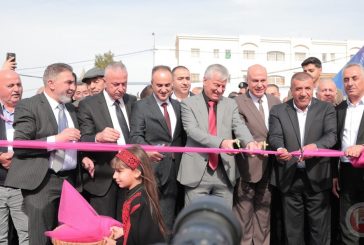 نيابةً عن رئيس الوزراء… وزير الصناعة يفتتح معرض الغذاء 2025 في الخليل