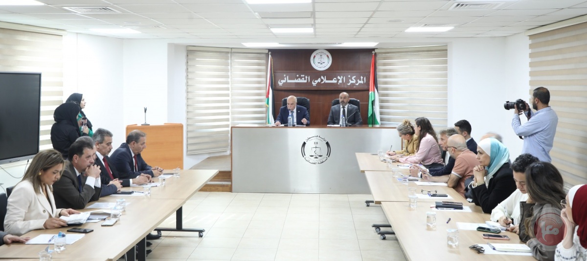 القضاء الأعلى والنيابة العامة يطلقان المعايير التوجيهية ومدونة السلوك لعدالة الأحداث