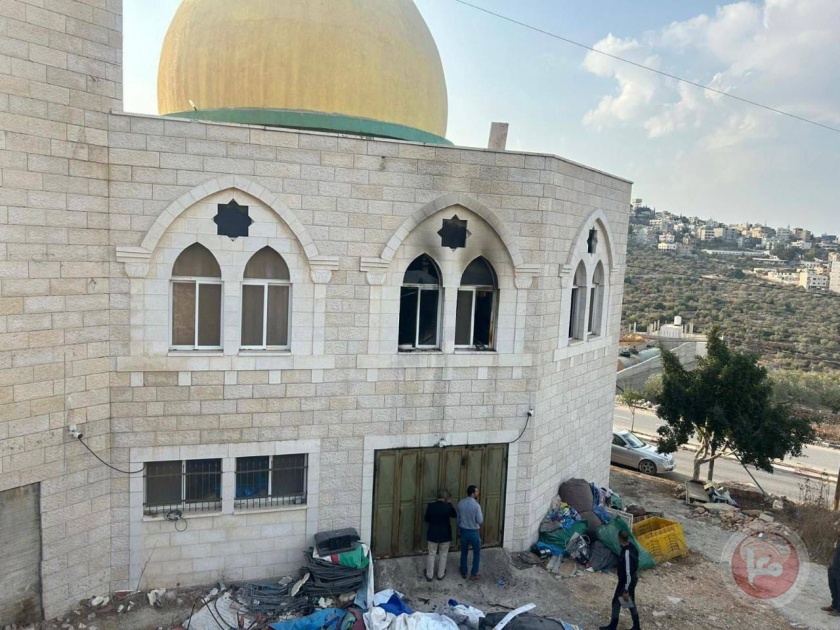 “الخارجية” تُدين إحراق مسجد الحاجة حميدة شمال غرب سلفيت