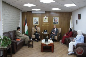 رئيس سلطة الأراضي يبحث مع وكالة التنمية الهولندية تعزيز التعاون والمشاريع المشتركة في قطاع الأراضي