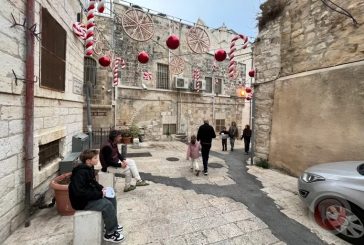 القدس تستعيد نبضها استعداداً لأعياد الميلاد… عودة بطيئة بعد عامين ثقيلين من الحرب (فيديو)