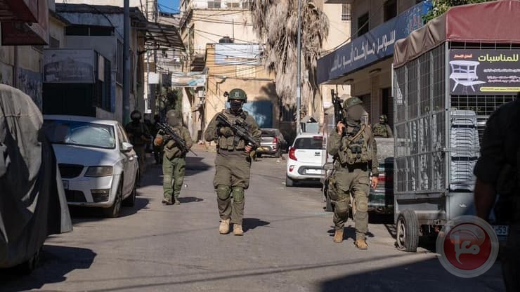 الاحتلال يعتقل 5 أشقاء من خربة قلقس جنوب الخليل فجر اليوم