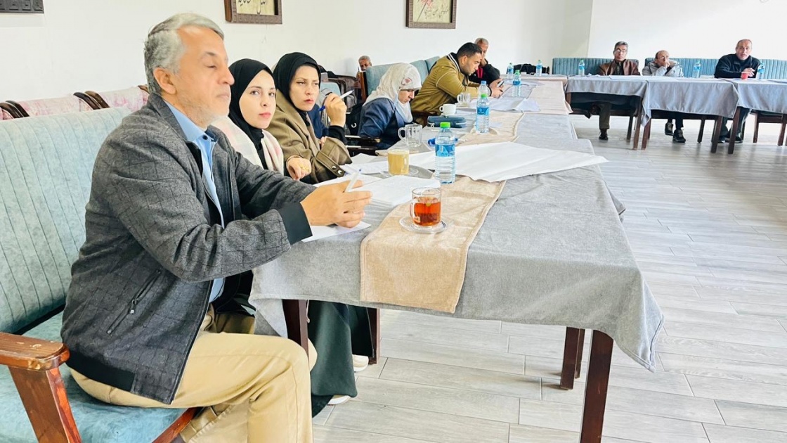 ورشة عمل حول التخطيط المشترك لمأسسة عمل رابطة النازحين والمهجّرين الفلسطينيين في غزة