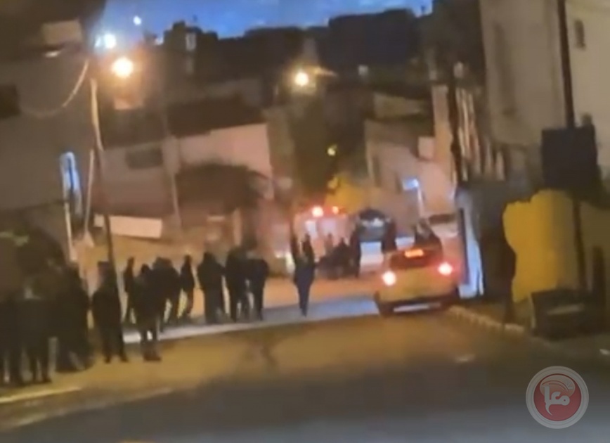 جيش الاحتلال يطلق النار على شاب في الخليل