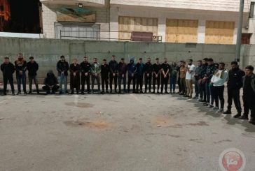 الاحتلال يقتحم يطا ويحتجز عشرات المواطنين بينهم طواقم إسعاف