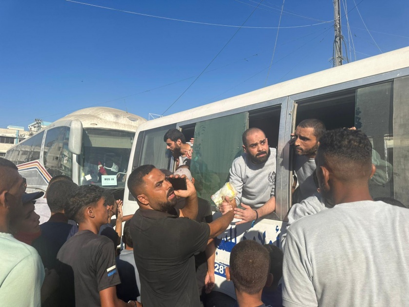تركيا تستقبل عشرة أسرى محررين ضمن “طوفان الأحرار”