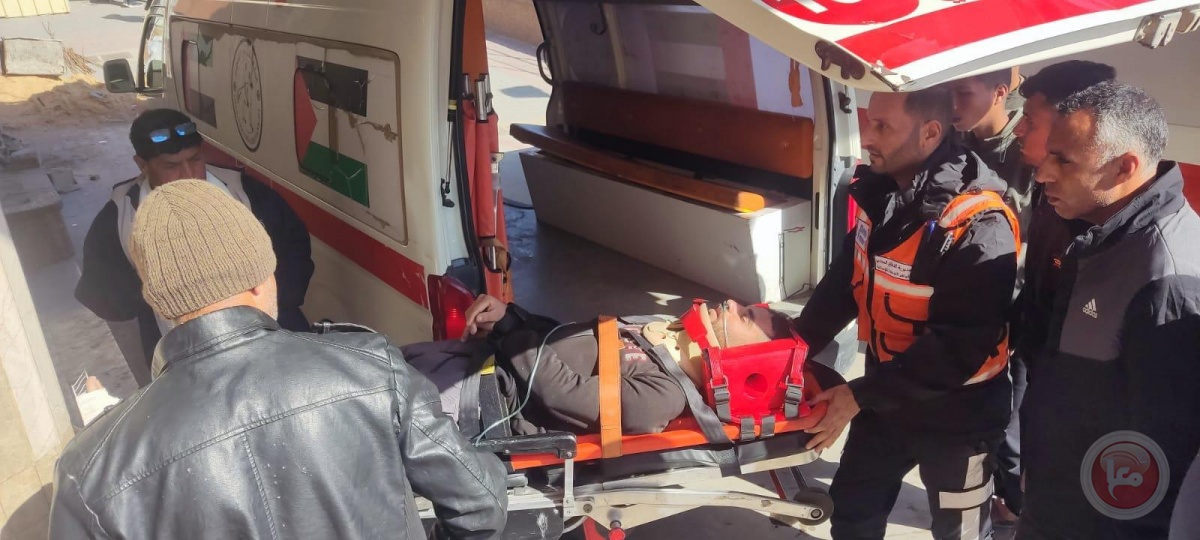 شهيدان واصابات بانهيار منزل بمخيم المغازي وسط القطاع