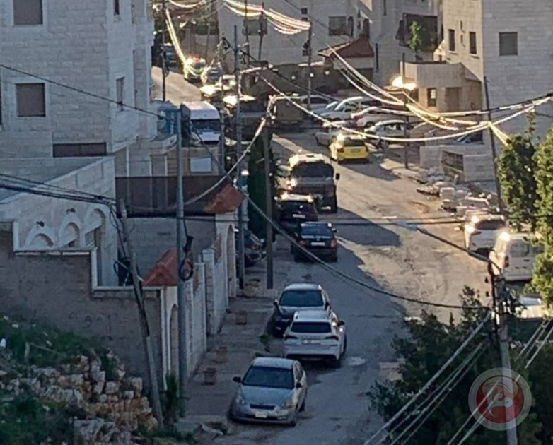 إصابة جندي إسرائيلي واعتقالات خلال اقتحام البلدة القديمة في نابلس (فيديو)