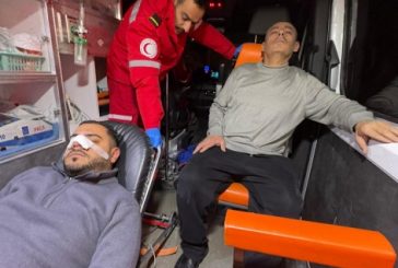 قوات الاحتلال تعتدي على طبيب ووالده ونجله خلال اقتحام مخيم الفوار جنوب الخليل