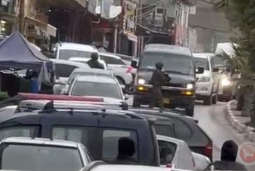 متنكرين بزي جيش الاحتلال: سطو مسلح على محل مجوهرات في الظاهرية واختطاف صاحبه