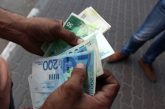 المالية: رواتب الموظفين عن شهر آذار يوم الخميس بنسبة لا تقل عن 50% وبحد أدنى 2000 شيكل