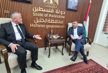 وفد من اتحاد صناعات الالمنيوم والزجاج يجتمع مع محافظ الخليل