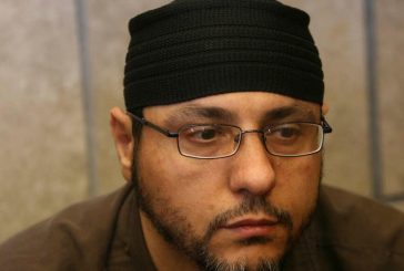 إصابة الأسير القائد عبد الله البرغوثي خلال قمع الأسرى في سجن 