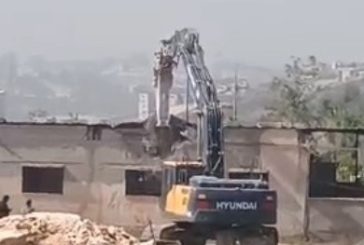 الاحتلال يهدم منزلا في قرية جيوس شرق قلقيلية