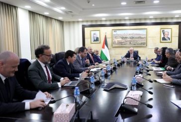مصطفى يلتقي مسؤولين دوليين ويحذر من خطورة مشاريع ومخططات الضم والتوسع الاستيطاني