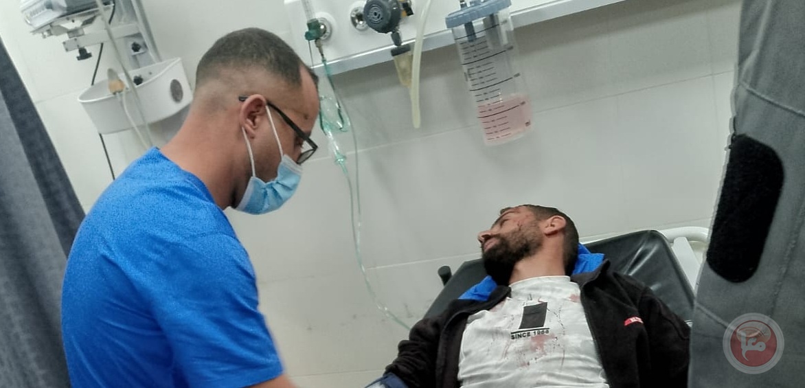 إصابة مواطنين واعتقال آخر خلال هجوم للمستوطنين في مسافر يطا