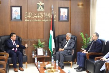 برهم يبحث مع سفير فلسطين في أستراليا تعزيز التعاون بين البلدين بمجال التعليم