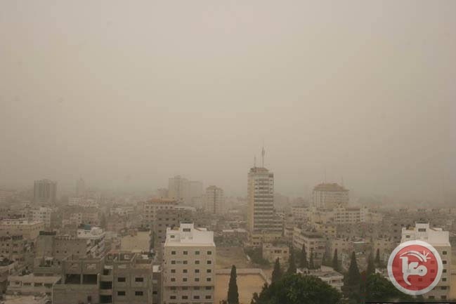 حالة الطقس: أجواء خماسينية ومغبرة وسقوط أمطار متفرقة