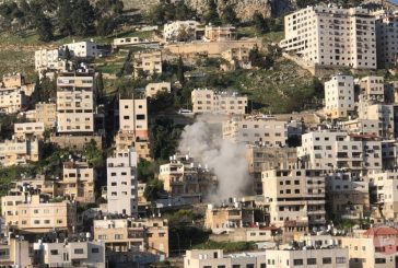 شاهد- الاحتلال يفجر منزل عائلة الشهيد محمود العقاد في نابلس