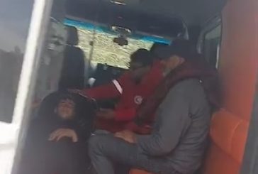 إصابتان باعتداء للمستوطنين على راعٍ ونجله في مسافر يطا