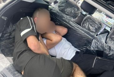 قوات الاحتلال تعتقل 4 شبان على حاجز الزعيم العسكري شرق القدس