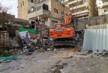 الاحتلال يجبر مواطنا على هدم منزله في مخيم شعفاط شمال القدس