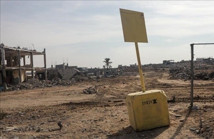 غزة.. بحرية الاحتلال تستهدف الصيادين والمدفعية تقصف على طول الخط الاصفر