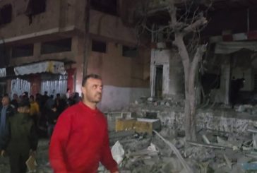 غزة: حرائق واصابات اثر تدمير طائرات الاحتلال مربع سكني بمخيم الشاطئ