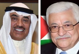 الرئيس عباس يؤكد تضامن فلسطين مع الكويت ورفضها المساس بأمن الدول العربية