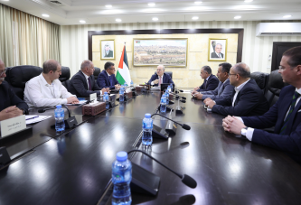 رئيس الوزراء يؤكد أهمية الطاقة المُتجدِّدة لتعزيز أمن الطاقة والصمود