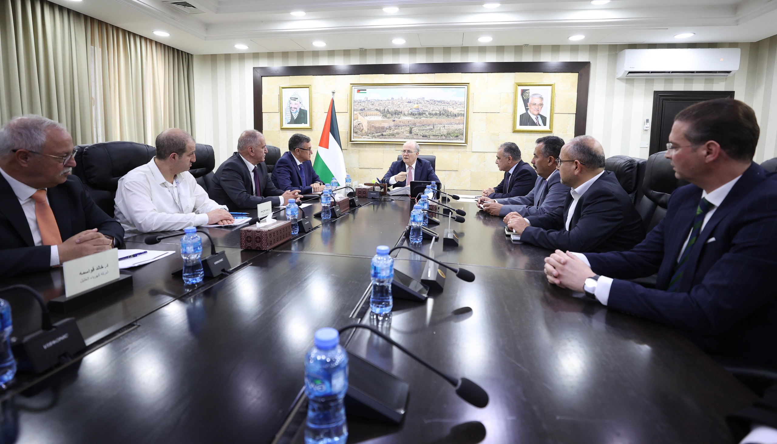 رئيس الوزراء يؤكد أهمية الطاقة المُتجدِّدة لتعزيز أمن الطاقة والصمود