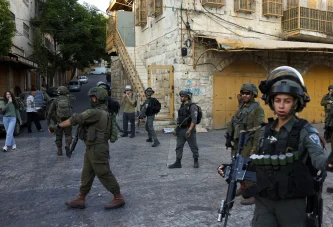 القدس : الاحتلال يقتحم بلدة عناتا وينكل بعدد من الشبان
