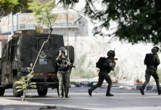 الاحتلال يحتجز طاقما بيطريا جنوب شرق طوباس