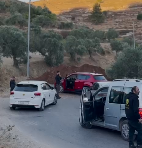 رام الله : الاحتلال يغلق كافة مداخل بلدة سنجل
